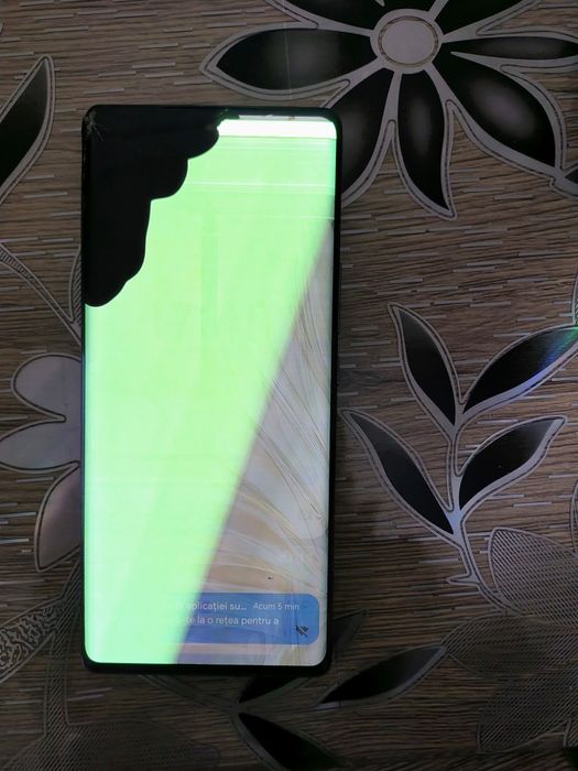 Vând Honor 70 pentru piese