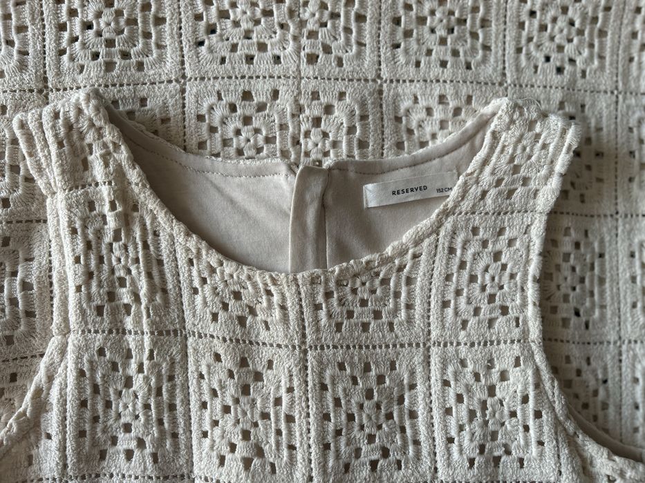 Детска рокля RESERVED с английска бродерия