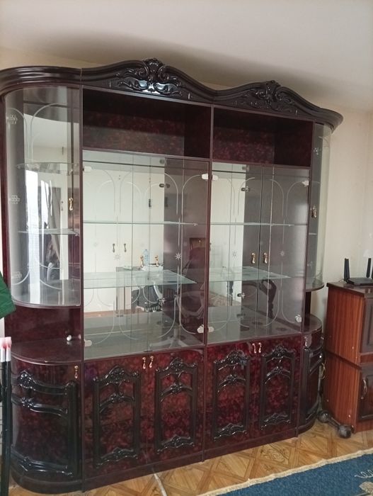 Элегантная стенка для гостиной