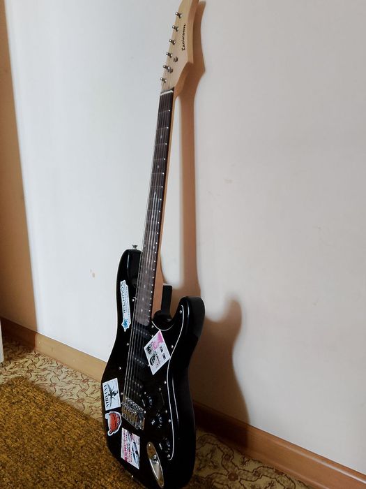 Электрогитара Levinson