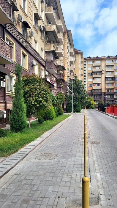 Алайский Ц-2 НОВОСТРОЙКА Габус 4х комн. квартира 150м2  1-этаж