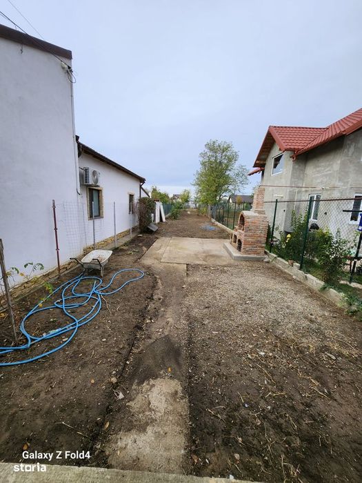 De Vanzare casa zona Cazasu