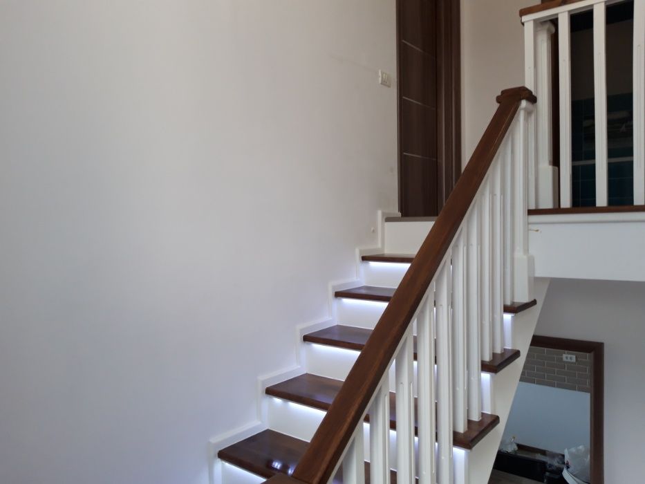 Scara lemn masiv stejar