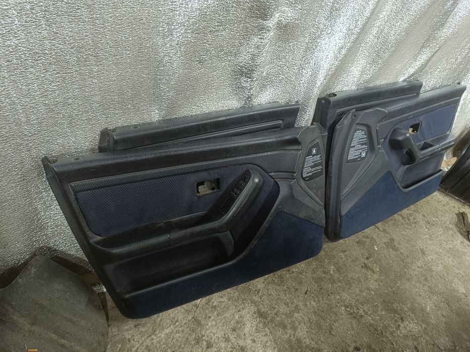 Обшивки дверей Ауди 80 Б4