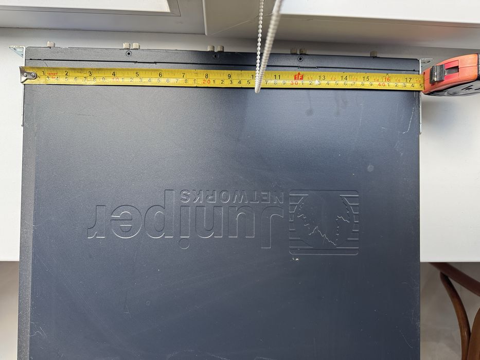 Маршрутизатор Juniper SRX-240