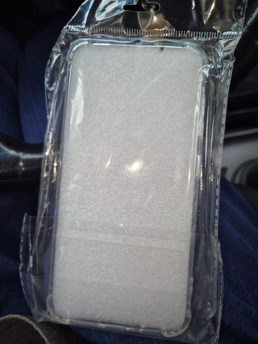 Продам чехол на Samsung S23