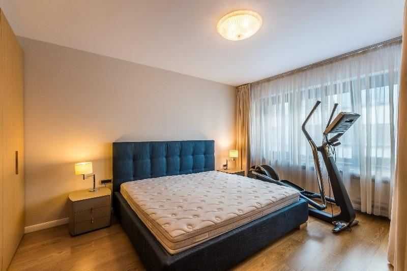 Продава се Четиристаен апартамент в София, Малинова долина - 120000 кв.м за 2 €/кв.м - Снимка #7