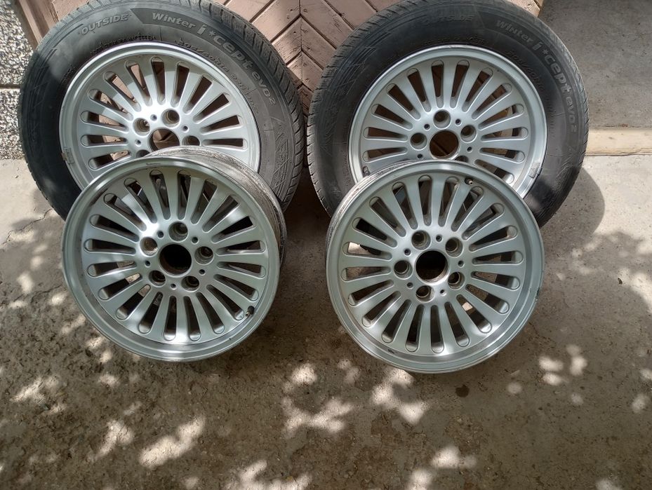 Алуминиеви джанти за БМВ 5/ Е39 / 16-ки, без гуми.
Коментар на цената