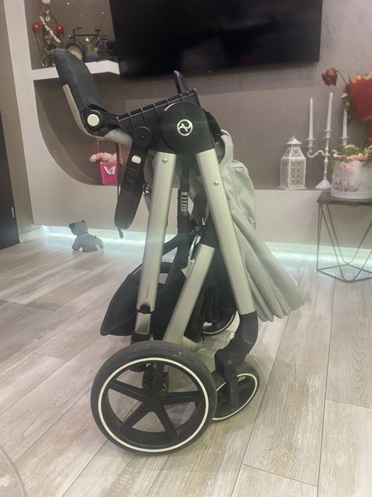 Бебешка количка Cybex Balios S Lux 3 в 1