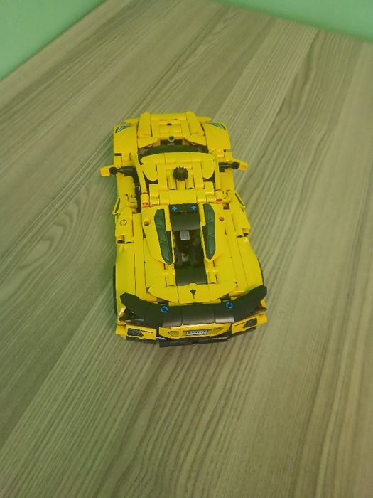 Vând lego technic Chevrolet‼️‼️