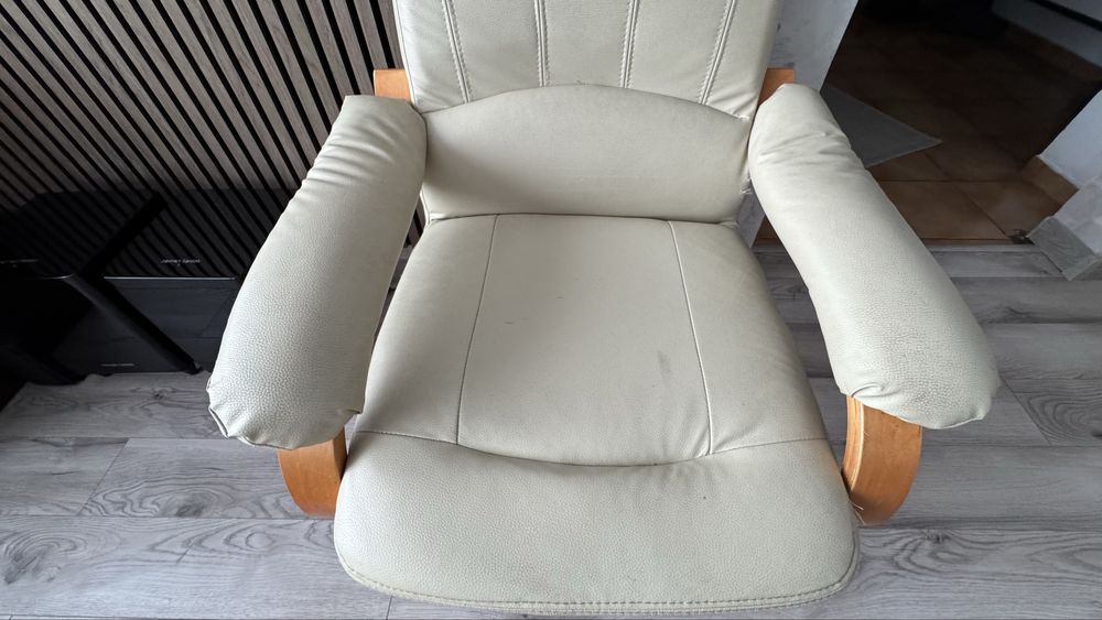 Vand 2 fotolii sufragerie