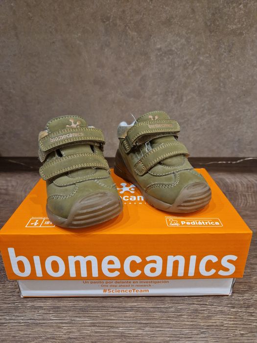 Pantofi Biomecanics mărimea 20 ca noi