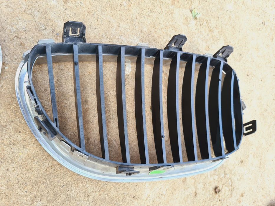 Grila bara fata bmw e60