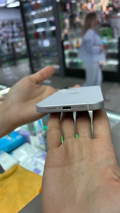 Iphone 16 Белый 128 гб