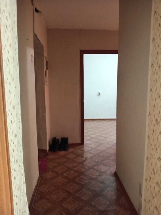 Продам 2комн 14мкр средний этаж