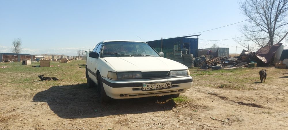 Продам машину мазду 626