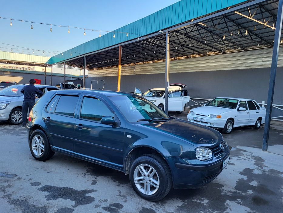 Продаётся Машина