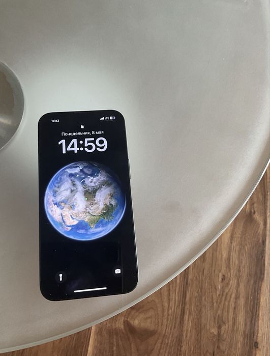 продам айфон 13 128гб