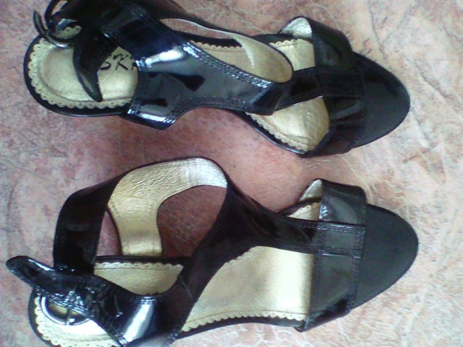 Продам обувь на платформе