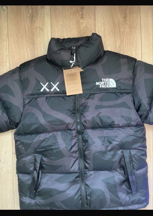Geaca the north face X kaws