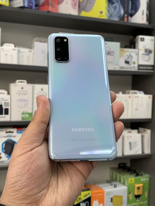 Samsung s20 12/128 gb
