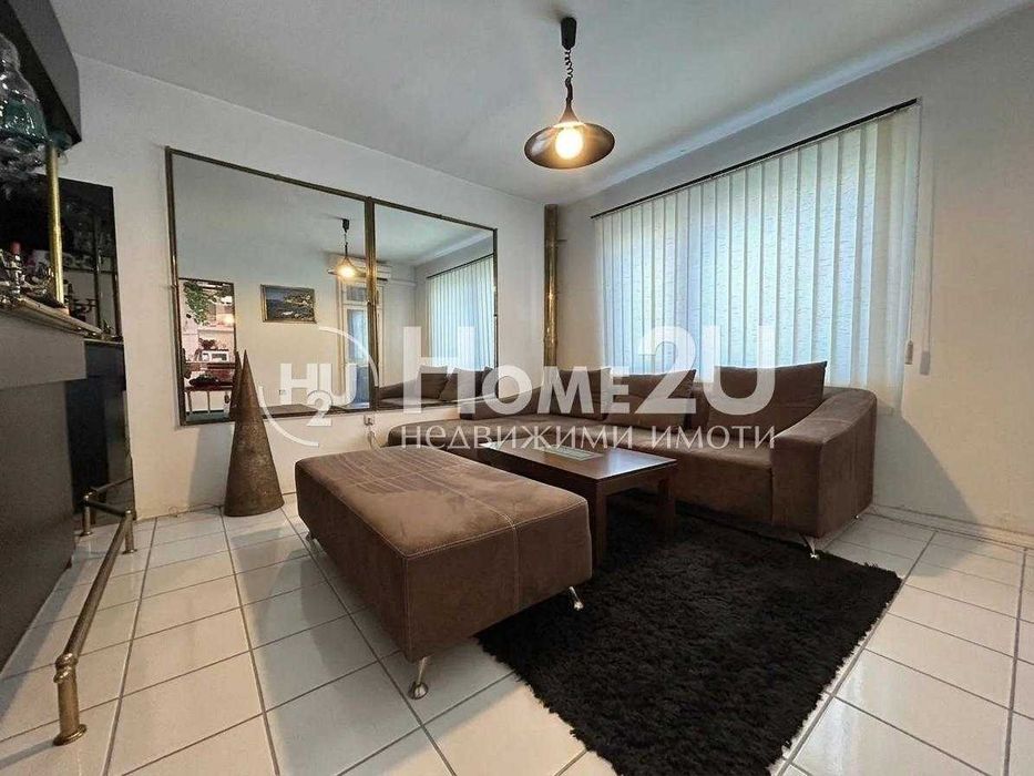 Четири стаи!! Асансьор!! Възраждане!!