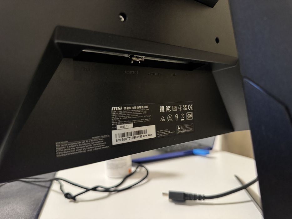 MSI 2412F 180Hz 1ms
