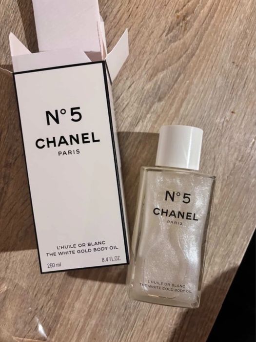 Chanel олио за тяло с бляскави частици