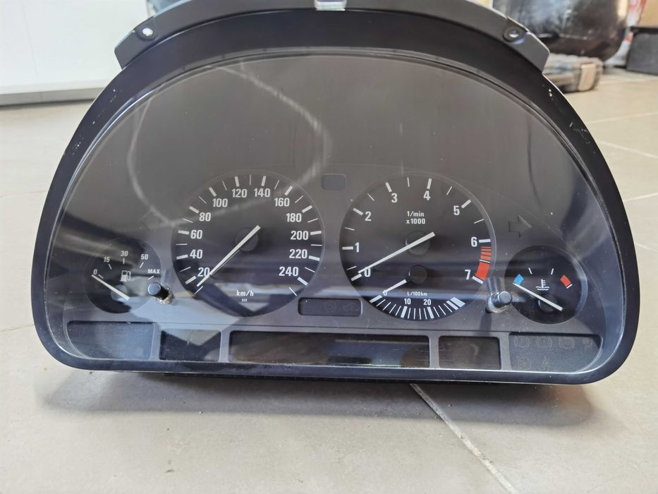 Километраж за бмв е39