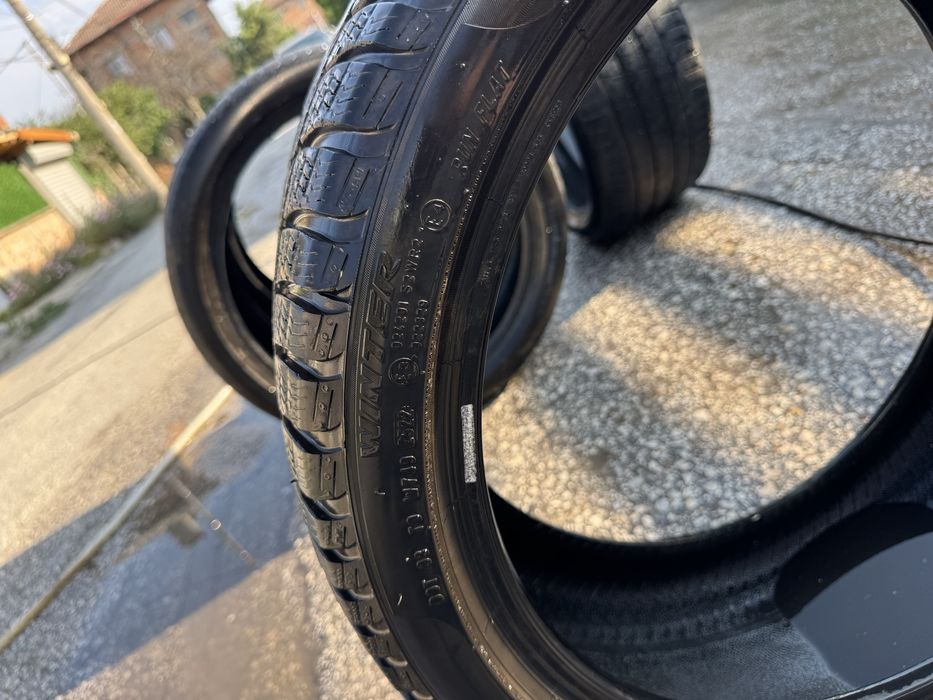 Зимна гума Pirelli Sottozero 3 рънфлат 245/40/20 спорпакет