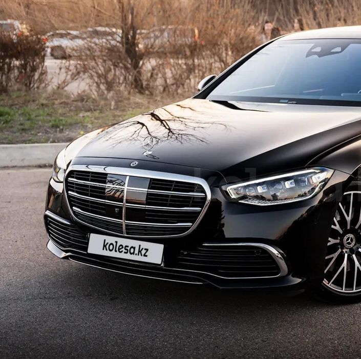 Бампер W223 чёрный