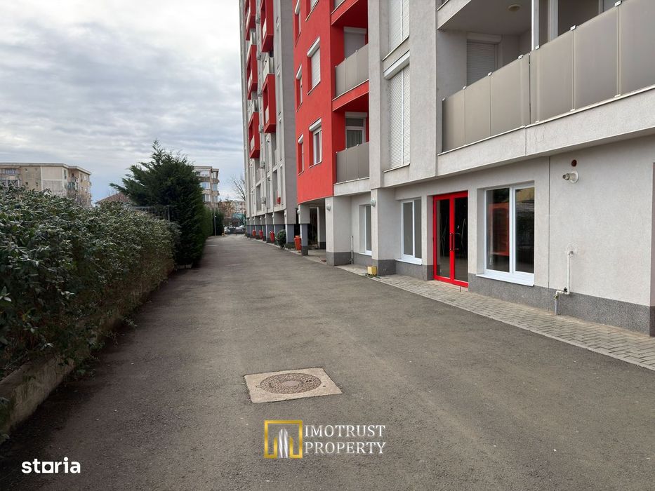 De vanzare spațiu comercial 95 mp parter