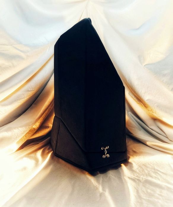 Авторско Яйце на Фаберже "Възкресение"