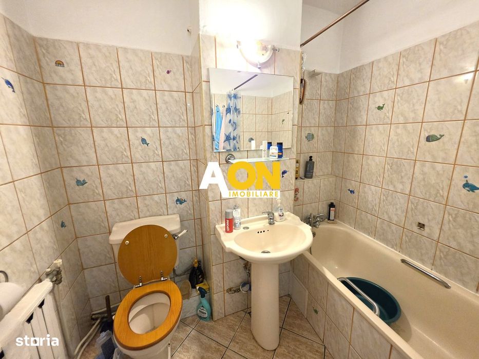 Apartament 3 camere decomandat, etaj 1, zona Tolstoi Cetate