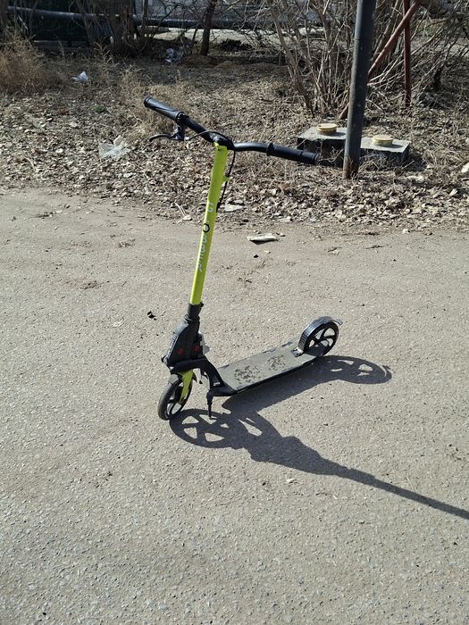 Самокат Glober (не электро)