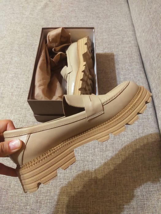 Лоферы женские новые