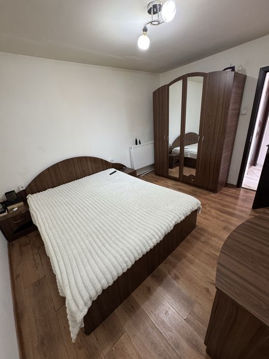 Vand casa 4 camere