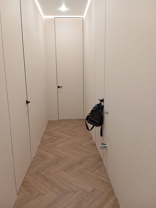 Поклейка обоев профессионально.