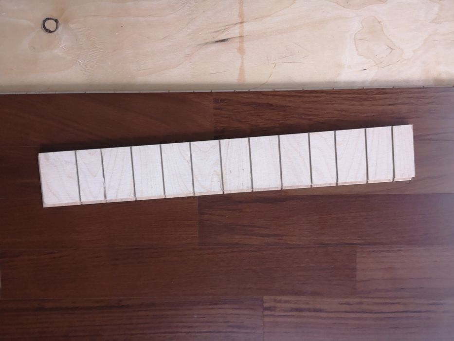 Паркет дерево тик италия