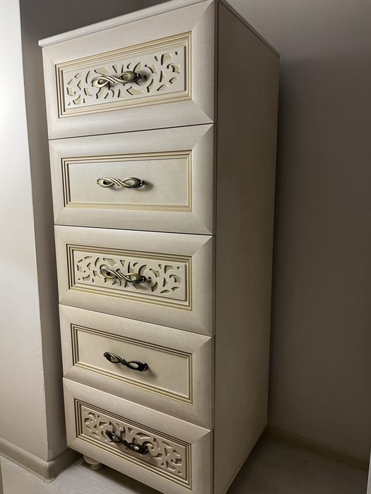 Комод продам комод