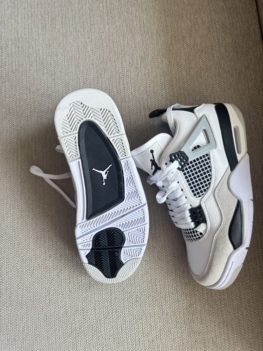 Jordan 4 Military Black