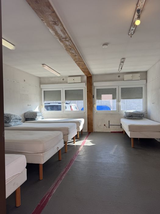 Vand/inchiriez container dublu 6/4,8 metri
