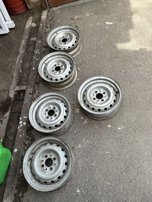 Штампованые диски ваз