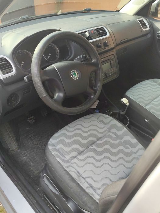 Vând Skoda Fabia 2 , 1:2 benzina