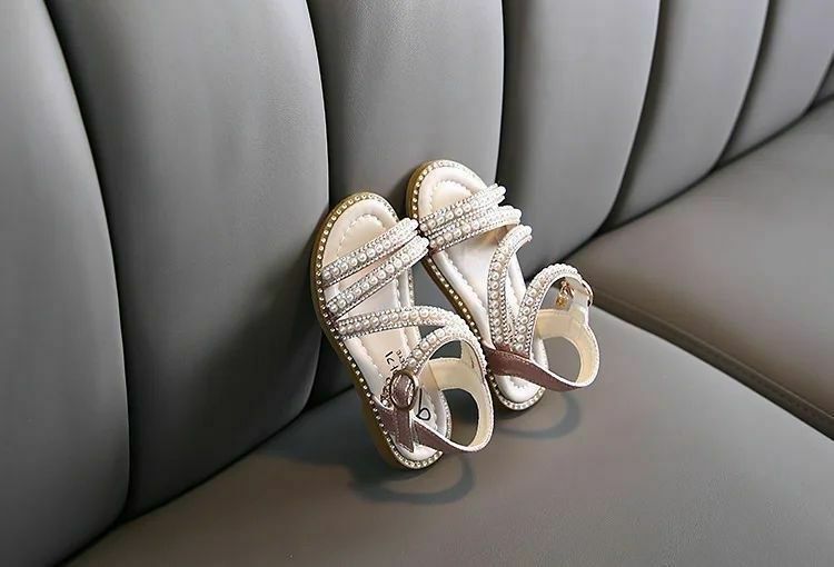 Sandale pentru fetițe