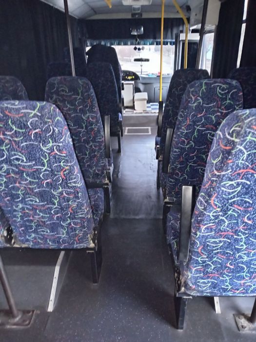 Isuzu avtobus sotiladi SROCHNI 2018 yil