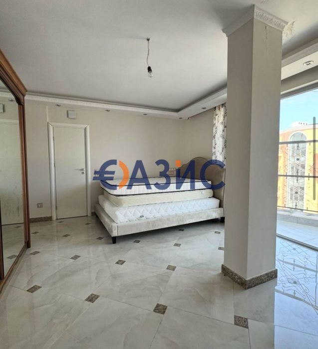 Продава се Четиристаен апартамент в Свети Влас - 180 кв.м за 737 €/кв.м - Снимка #3