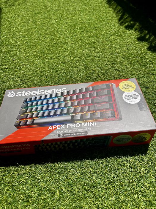 SteelSeries Apex Pro Mini /клавиатура последна серия