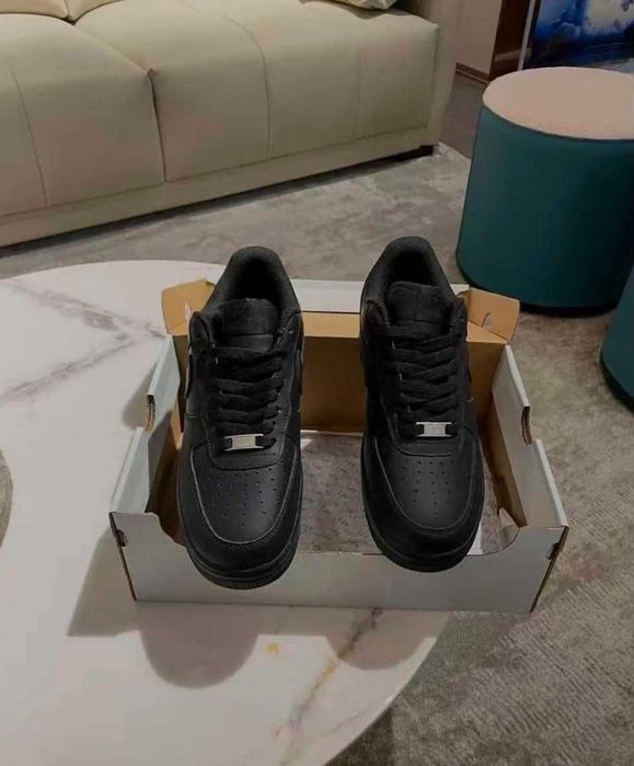 Adidasi Nike AirForce 1 Low Top Black