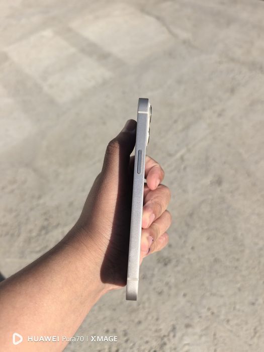 iPhone 13 128gb.